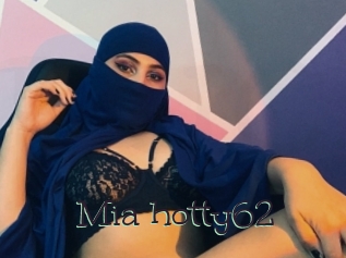 Mia_hotty62